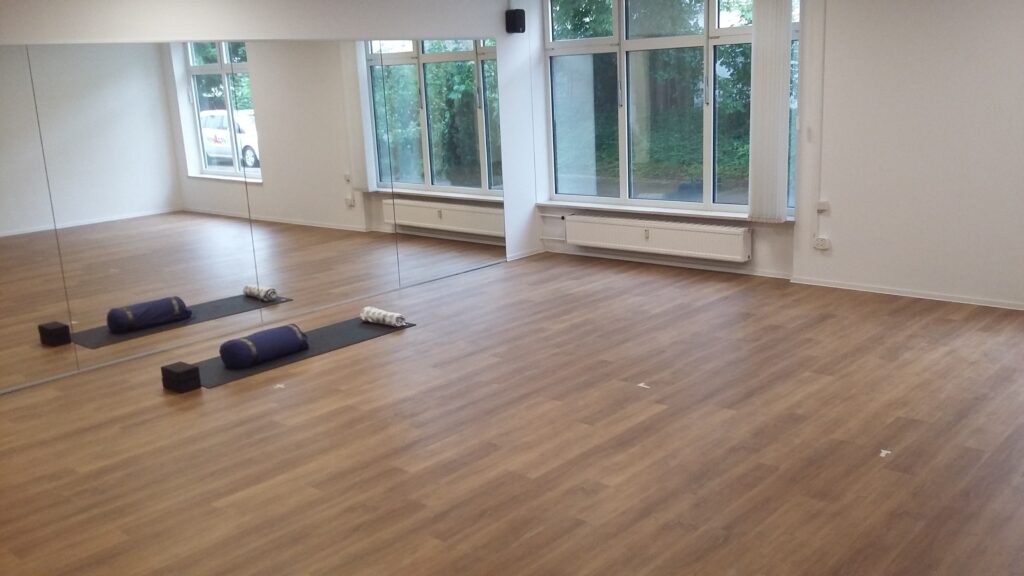 Yoga Unterricht Tanzschule Bobingen